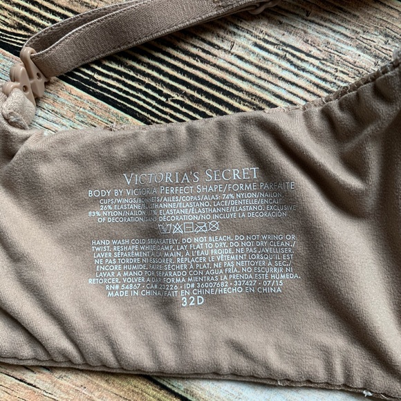 Victoria’s Secret nude push-up bra - Picture 3 of 4